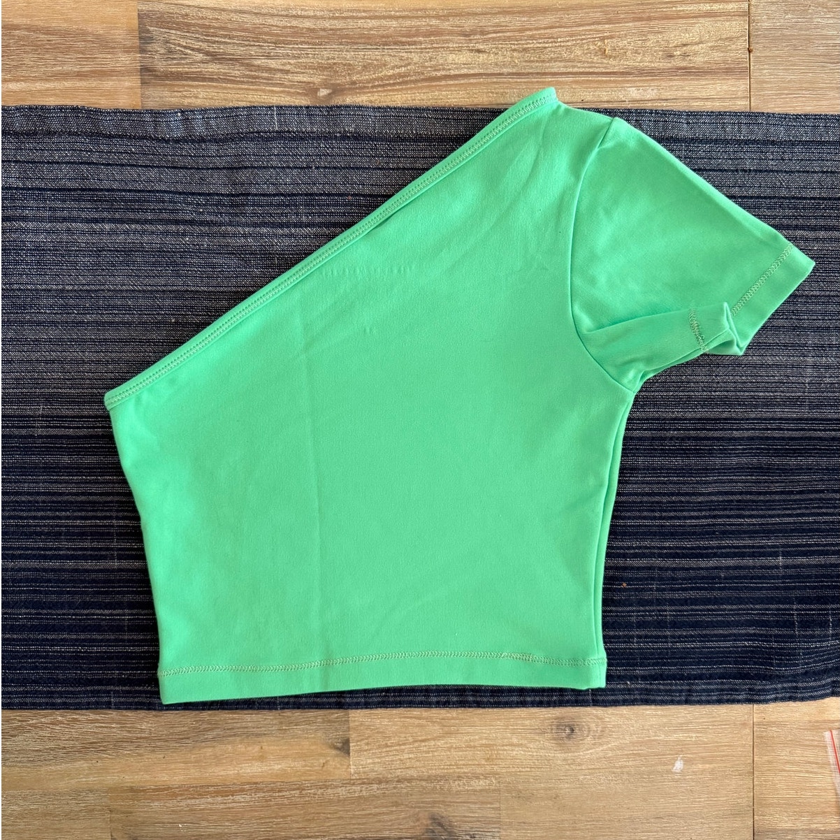 Yoox One Shoulder Crop Top Size Xs The Giving Movement Sustainable Streetwear — image 5 of 8